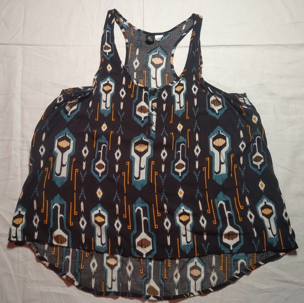 H&M Divided Tank Top Women's 8 Multicolor Geometric Round Neck Sleeveless Shirt - Picture 1 of 12
